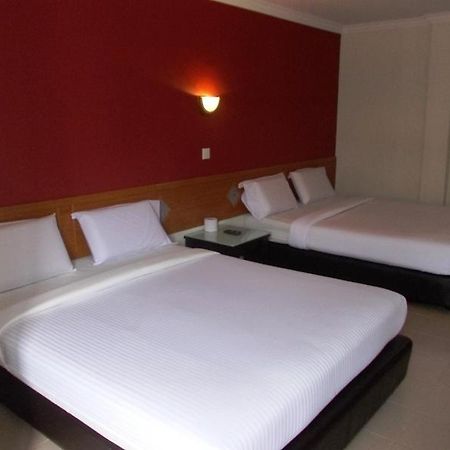 Lotus Hotel Johor Bahru Exterior foto